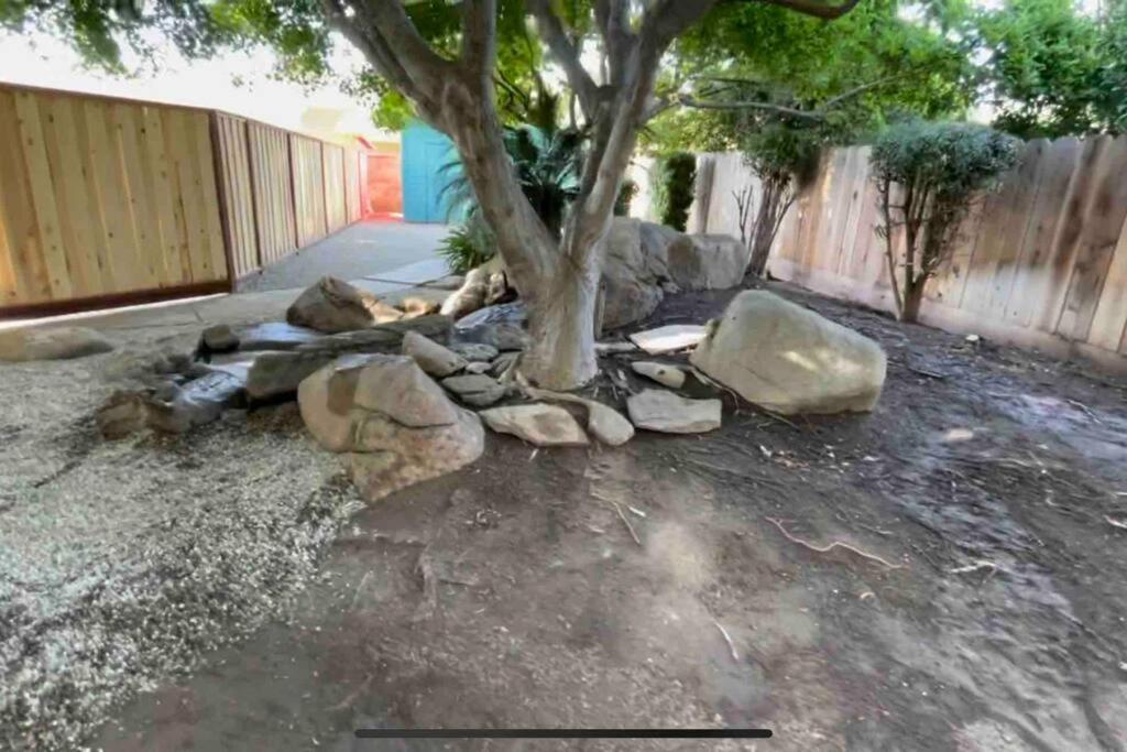 Brand New 2Br Cute Blue Led In North Fresno Apartment Luaran gambar